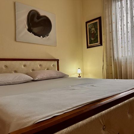 Grande House Appartement Tirana Buitenkant foto