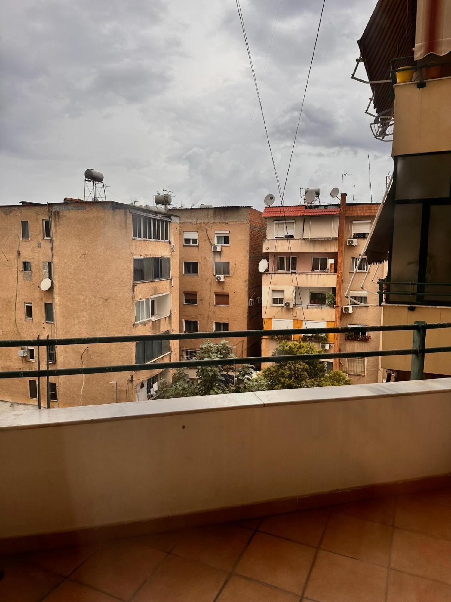 Grande House Appartement Tirana Buitenkant foto
