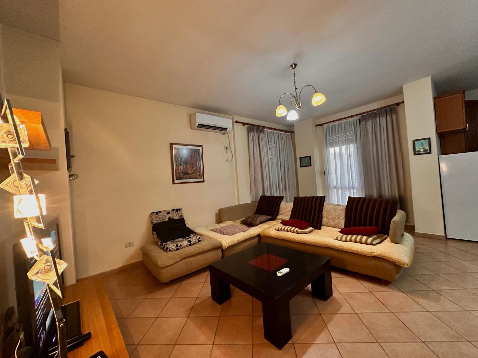Grande House Appartement Tirana Buitenkant foto